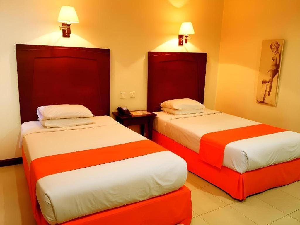 Hotel Dynasty Tarakan Exterior foto