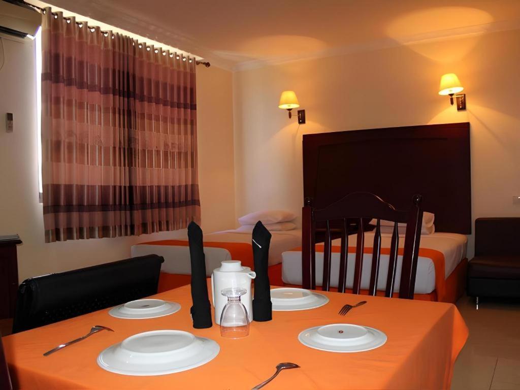 Hotel Dynasty Tarakan Exterior foto